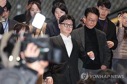 [탄핵안 가결] 한동훈 "尹탄핵, 무겁게 받아들여"…사퇴 가능성은 일축_한종화