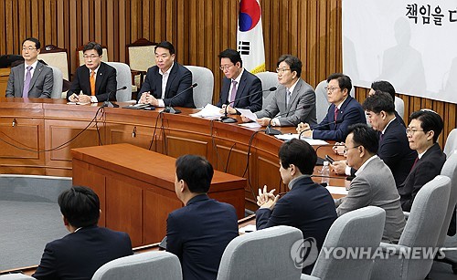 '내수 활성화' 총력…27일 고위당정협의회 또 연다_한종화
