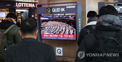 외신도 韓권한대행 탄핵 가결 긴급 타전…정치 혼란 가중 우려_이윤구