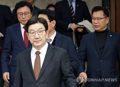 권성동 "민주, 崔대행 탄핵 인질극 시동…경제 파괴까지 자행"_한종화