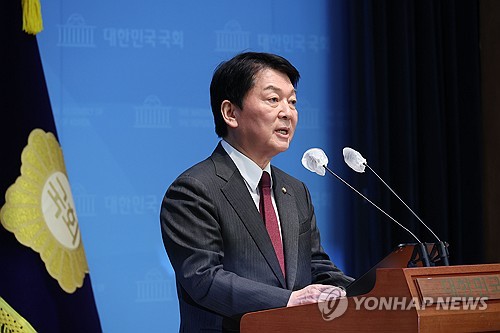 안철수 "민생경제 위해 당장 추경해야"…與의원 첫 찬성_한종화