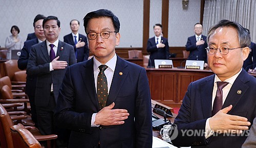 崔대행 "추가 재정투입, 국정협의회 열어 머리 맞대자"_박준형