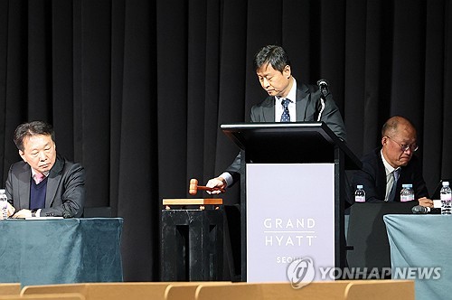 '영풍 의결권 제한·집중투표제 도입'…고려아연 '경영권 분쟁' 장기화_최정우