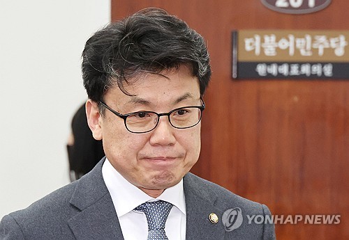 민주 "내수진작 추경 정말 절실…재정으로 경기 방어해야"_한종화