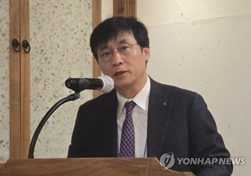 김철주 생보협회장 "킥스·할인율 제도개선 등 보험사 연착륙 지원"_황남경