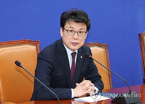 진성준 "부동산 세제 추가 개편 없을 것…손 볼 필요 못느껴"_정지서