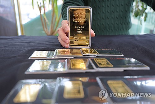 美 주식 이어 金 사들인 투자자들…ETF 상품 경쟁 가속_온다예