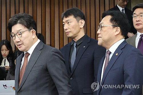 당정 "가상자산 현물 ETF 도입 국제동향 감안해 검토"_한종화