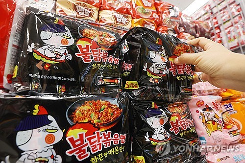 "불닭이 신용등급도 올린다"…나신평, 삼양식품 'A+'로 상향_김학성