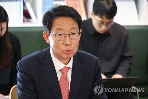與김상훈 "추경 10조 중 민생 3조 내외…25만원 지원 안돼"_온다예