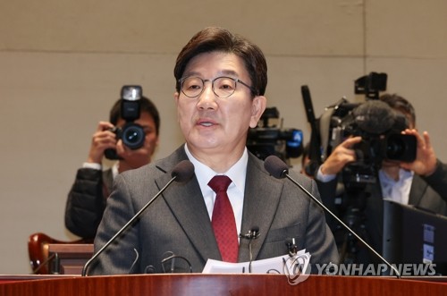 권성동 "이복현 짐싸서 청사 떠나는 게 공인의 올바른 태도"_온다예