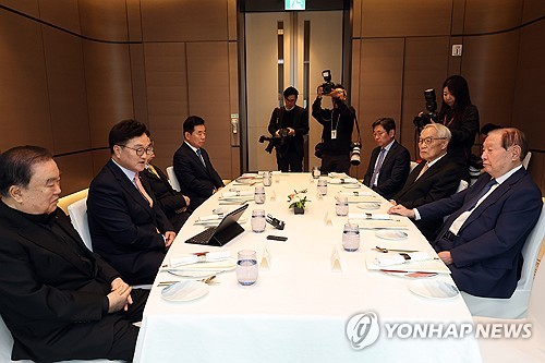 우원식 "운명의 날, 헌정질서 회복·법치 살아나길"_정지서