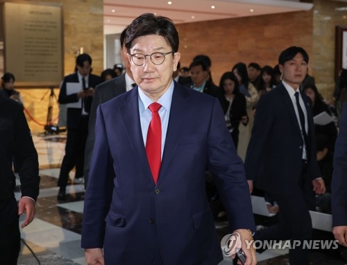 권성동 "굳센 의지와 결기로 재무장해 대선 승리할 것"_황남경