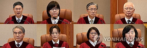 [증권가 이모저모] '탄핵 D-데이' 널뛰기…이제 '헌법' 덮고 '경제' 펼까_이규선