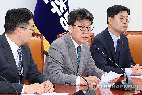 민주 진성준 "추경 증액 심사할 것…통상특위 구성해야"_정지서
