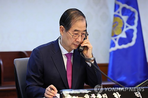 韓대행·트럼프, 첫 통화…'관세.조선.LNG.방위비' 논의(종합2보)_정지서