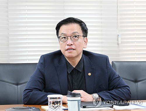 청년 창업인 만난 최상목 "유니콘으로 성장하도록 정책 지원"_박준형