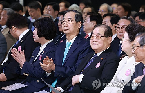 '한덕수 대망론' 달구는 여의도…'두둔·견제·맹폭' 의견 봇물_온다예