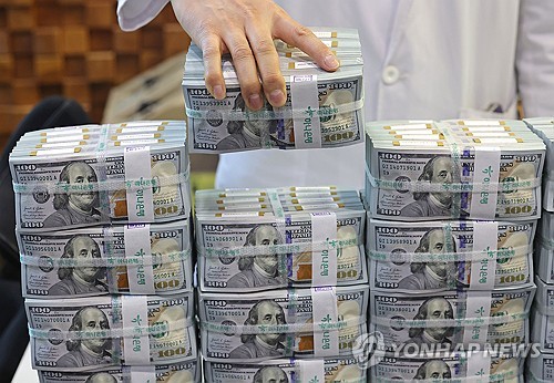 핌코, 달러 비중 축소 제시…"美정책 변화는 어려움 안겨"_최진우