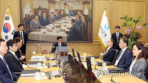 한은 "성장 하방위험 상당폭 확대…1분기 마이너스 가능성"(종합)_오진우