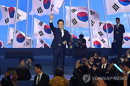 이재명 "기재부 지나치게 권한 집중…재정 틀어쥐고 왕노릇"(종합)_온다예