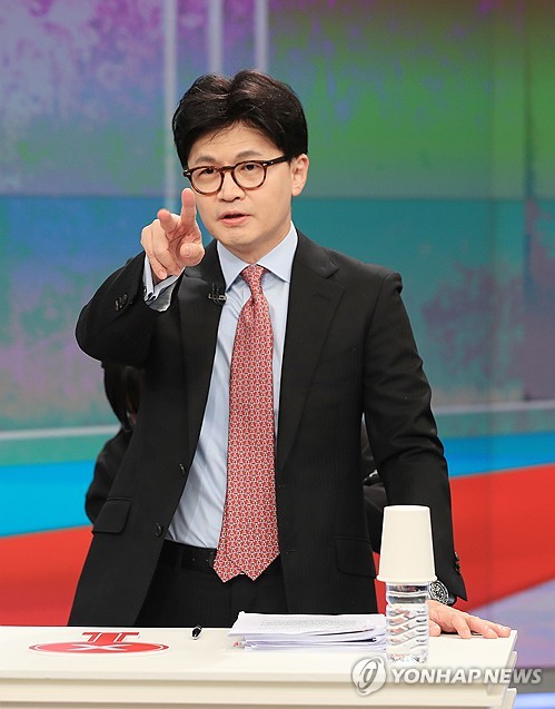 한동훈 "韓대행, 훌륭하지만 이재명 막을 수 있는 분 아냐"_온다예