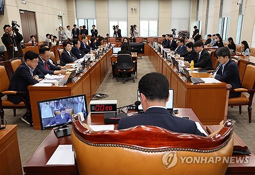 민주, 공직선거법 개정안 행안위서 의결…발효되면 李 '면소'_황남경