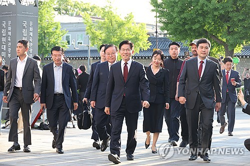 김문수 "한덕수, 당이 하자는대로 하겠다 반복…진척 없어"(종합)_온다예