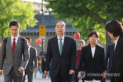 김문수 후보와 단일화 회동하는 한덕수 예비후보