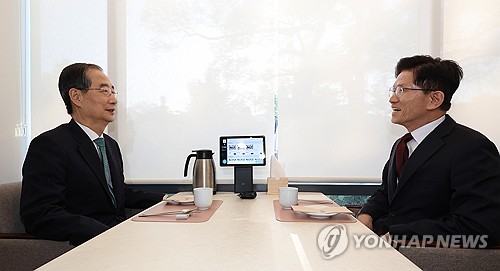 국힘, 김문수·한덕수에 내일 오후 6시 토론 제안…韓 "응하겠다"_온다예