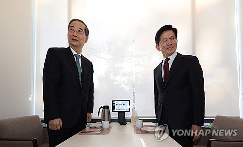 민주 "국힘 단일화 본질은 韓 옹립 요식행위…이름만 빌린 역모"_황남경