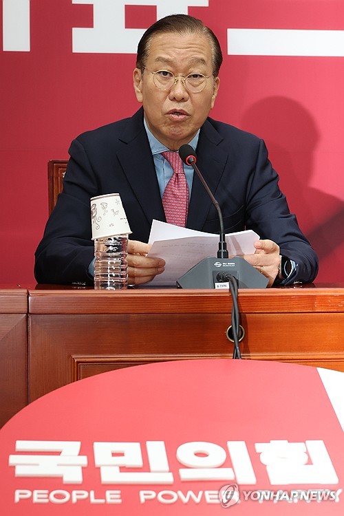 권영세 "읍참마속의 심정…제 인생에서 가장 어려운 결단"_황남경
