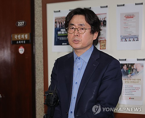 단일화 협상 마친 한덕수 측 윤기찬 대변인