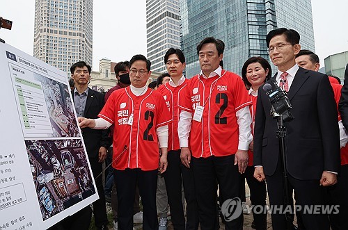 김문수 "산은 부산 이전 뭐가 어렵냐…당선되면 민주당 설득할 것"_정지서