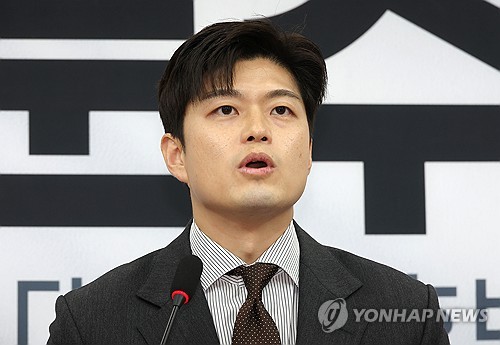 민주, 김용태 '배우자 토론' 제안에 "기괴·엉뚱·코미디"_황남경
