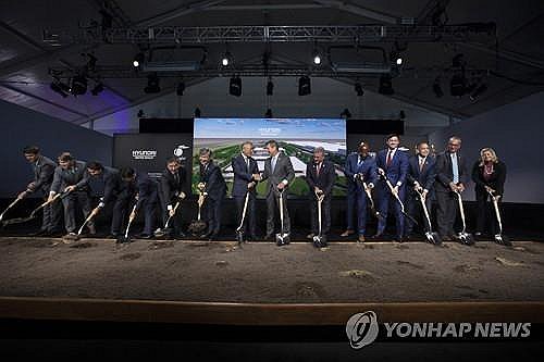 [기업 이모저모] '車 15%' 논란 끝낸 현대차 무뇨스 CEO의 '호평'_윤은별