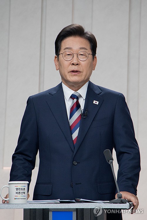 이재명 "은행 단기 성과주의 뿌리 뽑을 것…대주주·경영진 책임 강화"_정지서