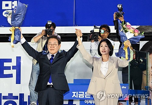 李, 오늘 국회서 취임선서…취임식 대신 제헌절에 '임명식'_정지서