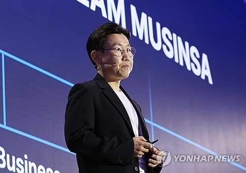 무신사, IPO 본격 시동…주관사 선정 RFP 발송_최정우