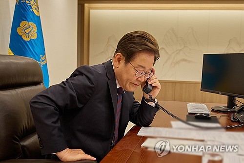 李대통령·시진핑 첫 통화…11월 경주 APEC에 시 주석 초청_정지서