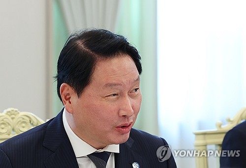 SK㈜ 주가 급등에…주식 담보 줄인 최태원_유수진