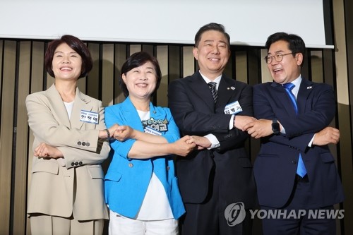 與 원내대표 선거…김병기 "즉시 내란세력 척결"·서영교 "전국민 민생회복지원금"_황남경