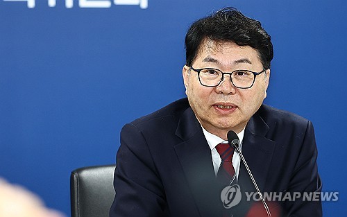 이한주 "뚜껑없이 달리는 열차…빨리 계획 세워 정부 뒷받침"_온다예