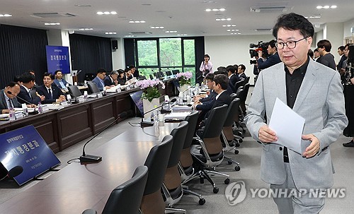 국정위, 내일 예정된 검찰 업무보고 무기한 연기(종합)_온다예