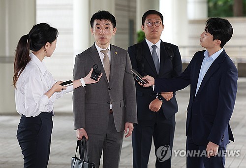 李대통령, '이화영 재판' 검사 집단퇴정 엄정 감찰 지시(종합)_정지서