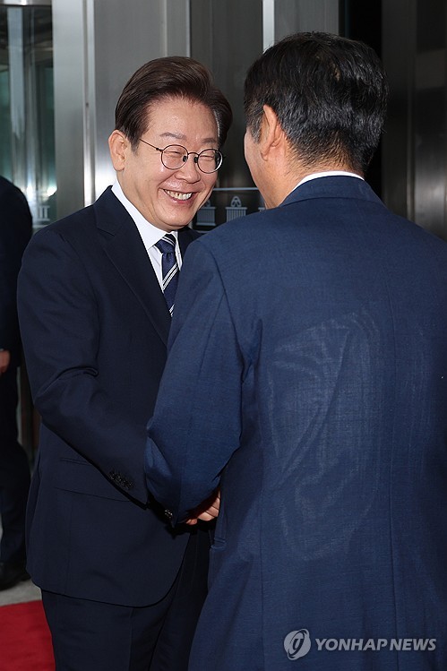 李대통령, 오늘 정청래·박찬대와 만찬 회동_정지서