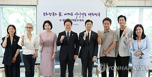 '폭싹' 몰아본 李대통령 "소프트파워 키울 소재라 강력하게 생각"_정지서