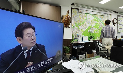 대통령실, 오늘 부동산 후속 대책 논의…전세·정책대출 조이나_정지서
