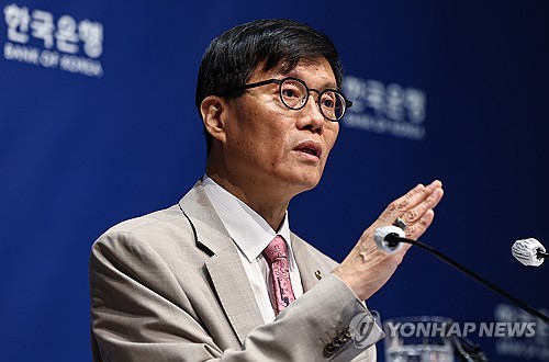 이창용 "금리인하 기대 형성하지 않게 해 부동산 과열 진정시켜야"(종합)_손지현