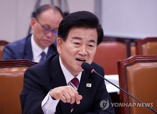 정동영 "통일부 명칭 변경 필요…태양광 사업은 생계형 투자"_정지서